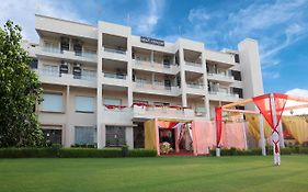 Genx Crescent Lucknow